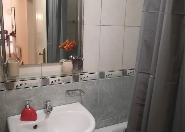 Апартаменти Bright And Sunny Скоп'є